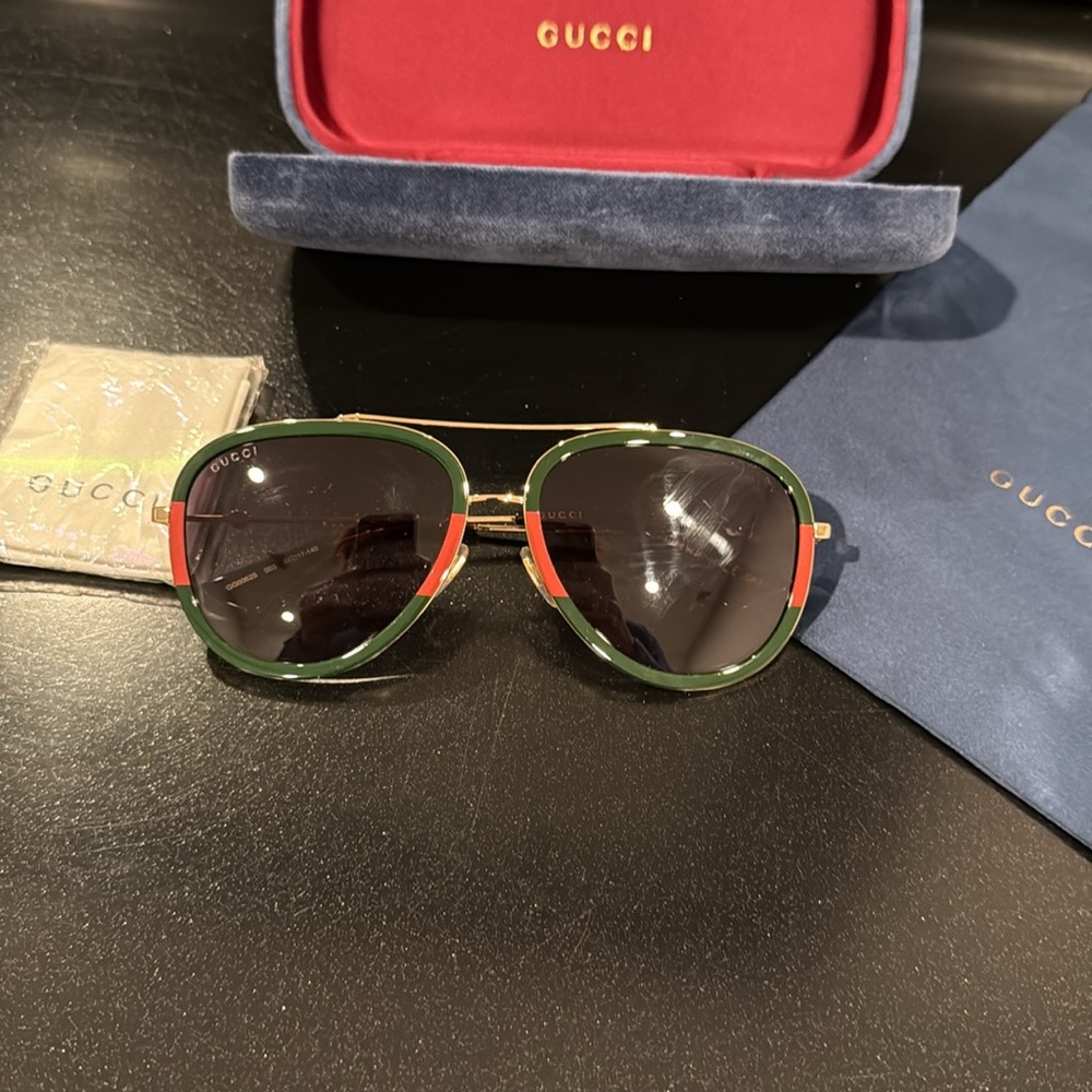 Gucci Sunglasses with Green and Gold Accents. WORN 2X - Picture 10 of 12